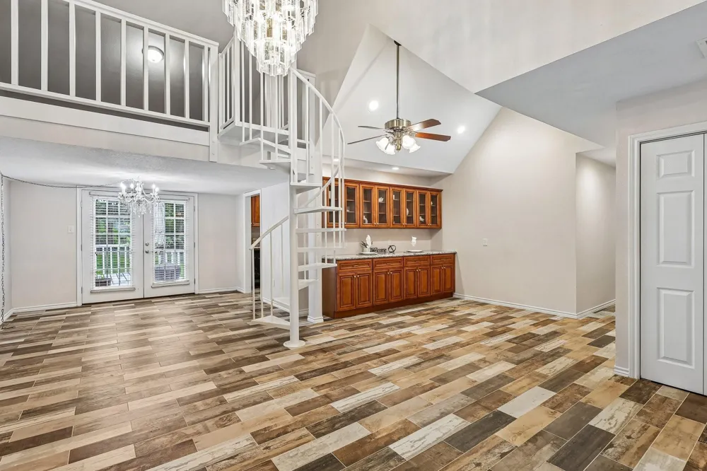 1109 Winding Way Drive Friendswood, TX 77546