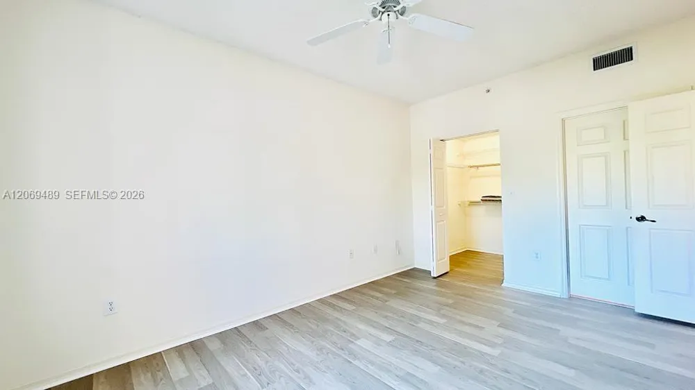 2807 Veronia Dr #201 Palm Beach Gardens, FL 33410