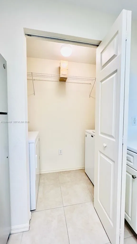 2807 Veronia Dr #201 Palm Beach Gardens, FL 33410