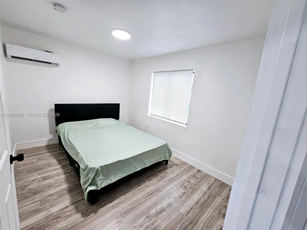 5000 SW 26th Ave Dania Beach, FL 33312
