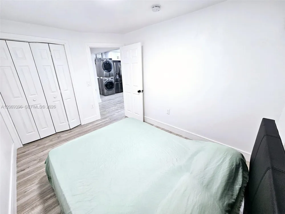 5000 SW 26th Ave Dania Beach, FL 33312