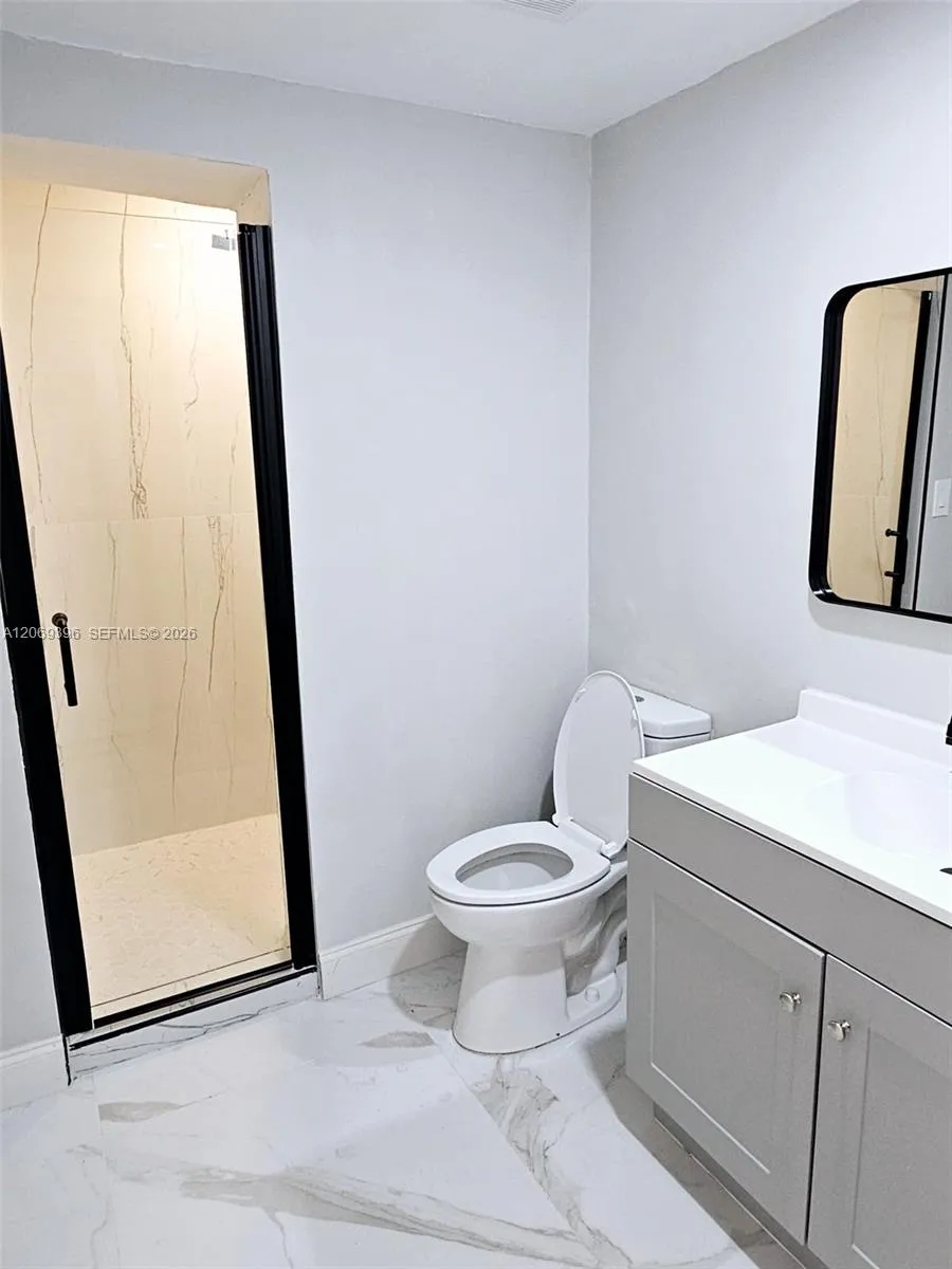 5000 SW 26th Ave Dania Beach, FL 33312