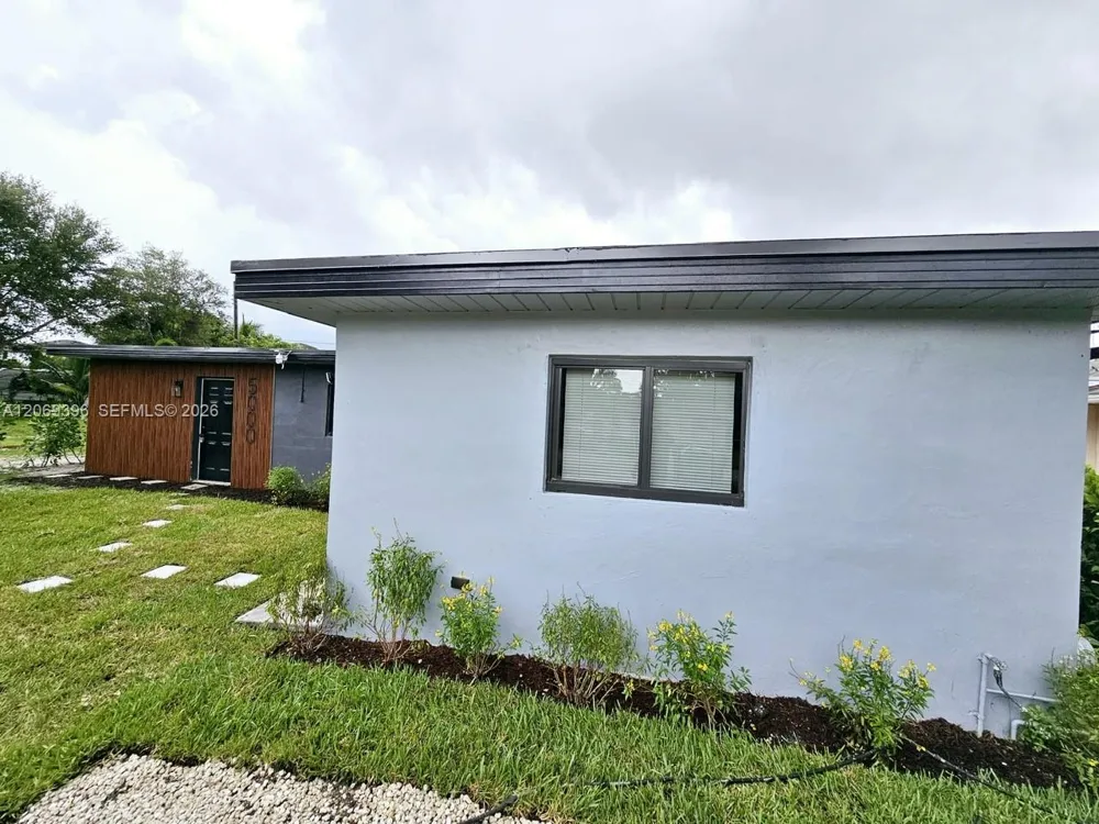 5000 SW 26th Ave Dania Beach, FL 33312