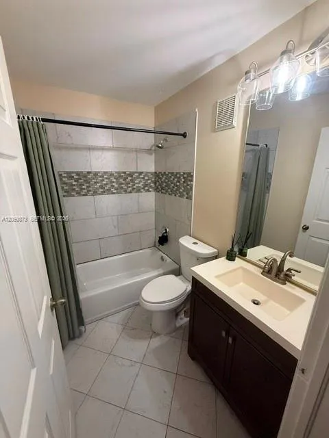 20861 NW 3rd Ln #20861 Pembroke Pines, FL 33029
