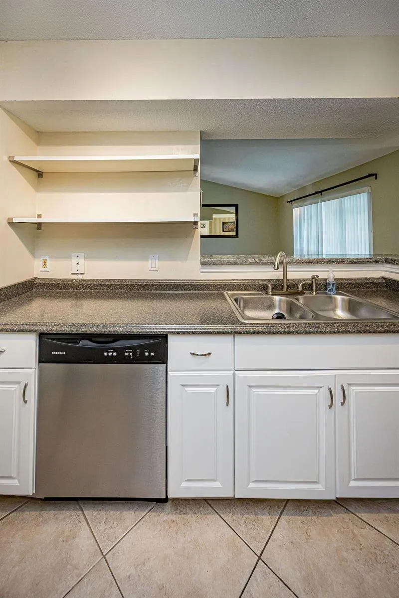 815 W BOYNTON BEACH BOULEVARD #1-203 Boynton Beach, FL 33426