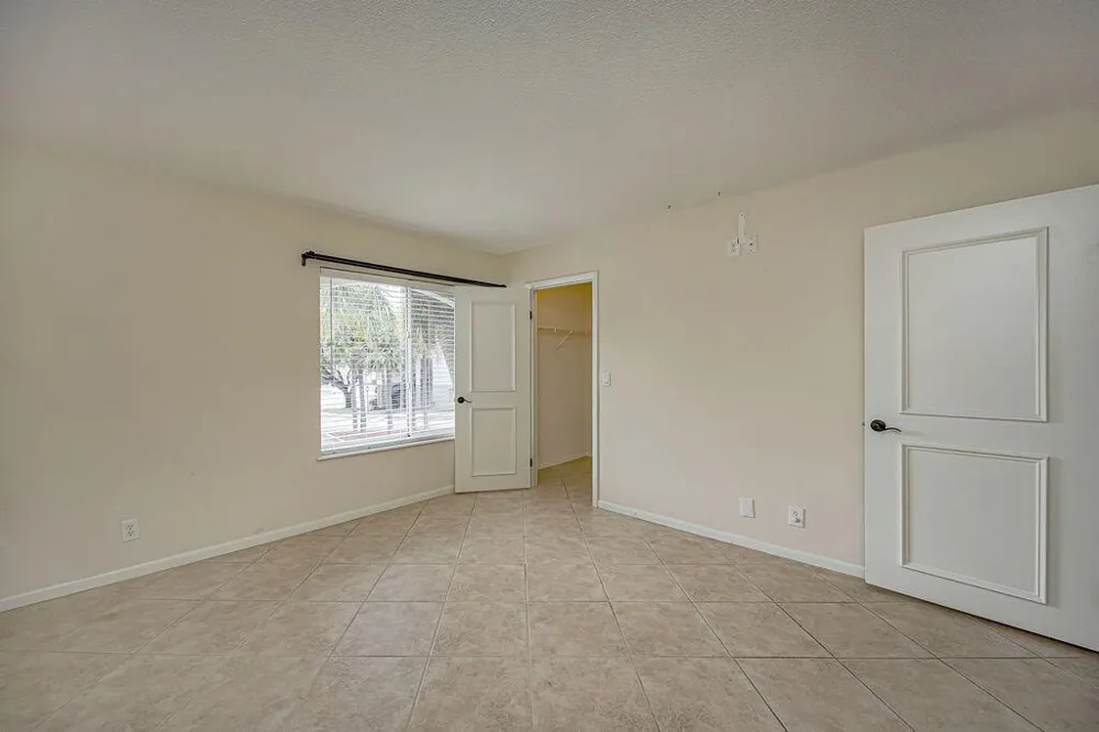 815 W BOYNTON BEACH BOULEVARD #1-203 Boynton Beach, FL 33426