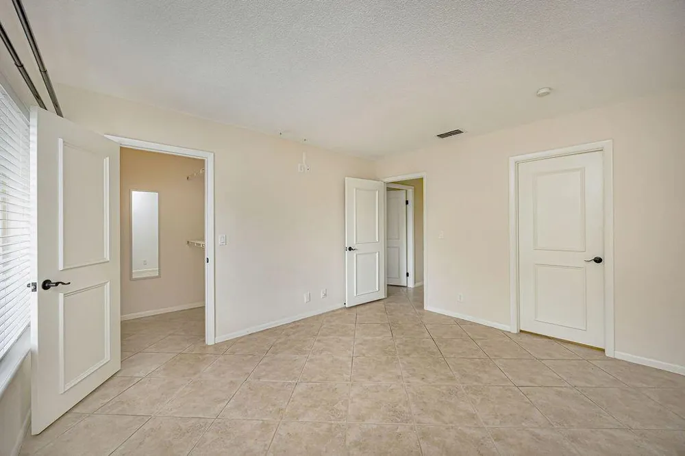 815 W BOYNTON BEACH BOULEVARD #1-203 Boynton Beach, FL 33426
