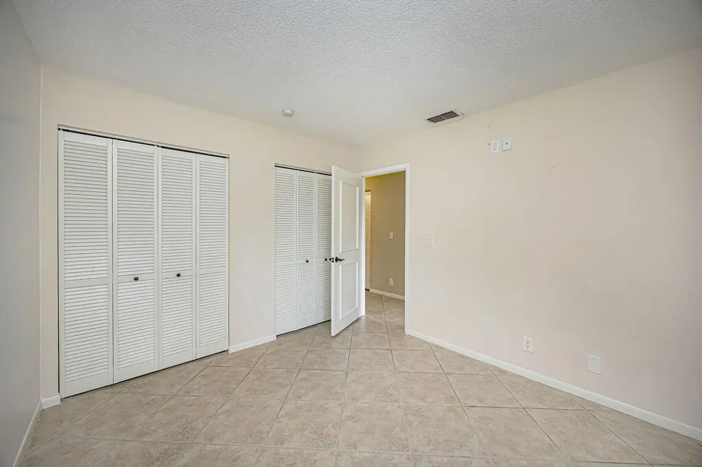 815 W BOYNTON BEACH BOULEVARD #1-203 Boynton Beach, FL 33426