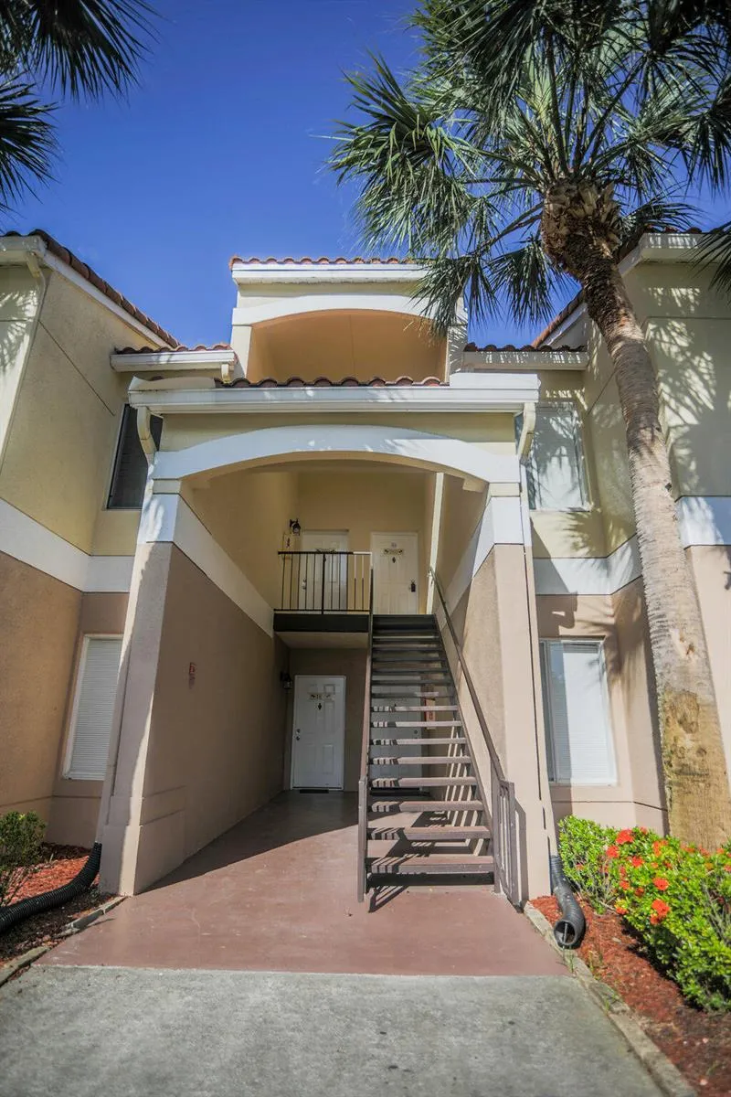 815 W BOYNTON BEACH BOULEVARD #1-203 Boynton Beach, FL 33426