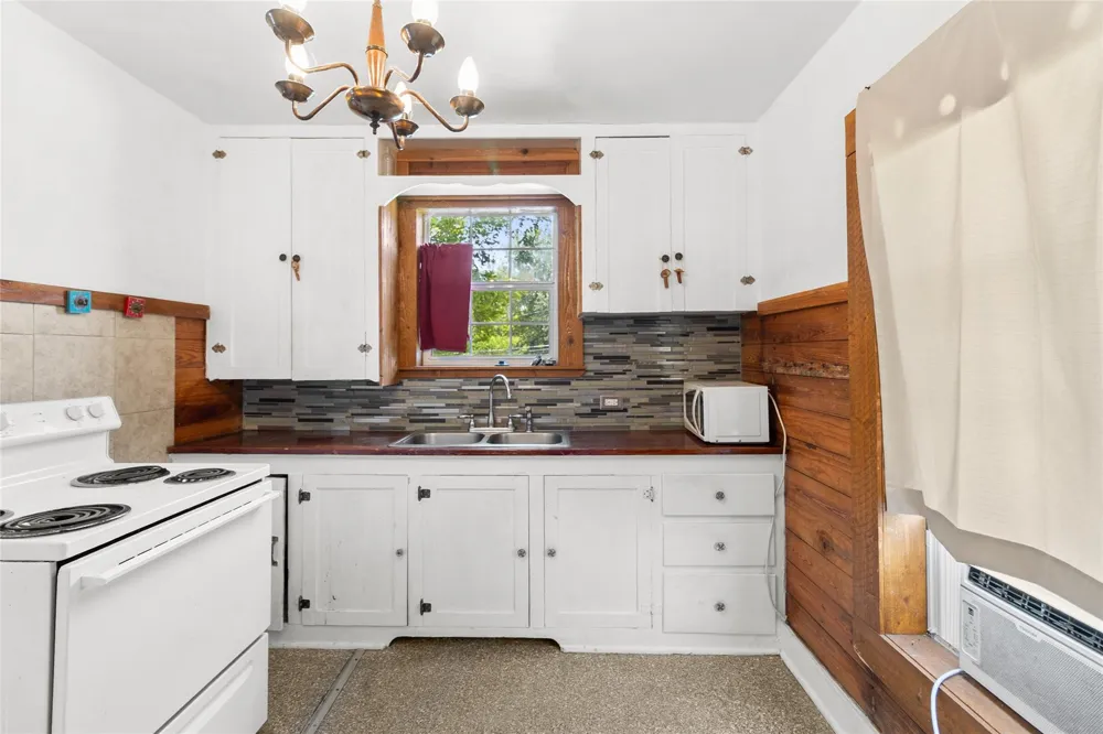 1518 16th Street #A Huntsville, TX 77340