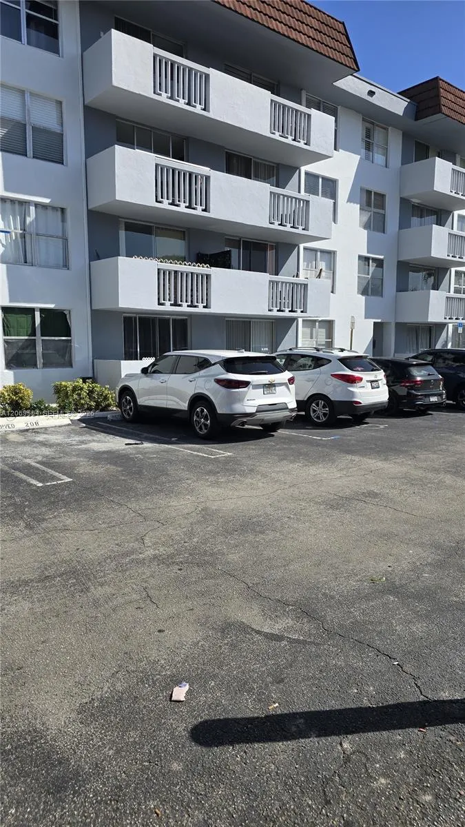 1800 Sans Souci Blvd #436 North Miami, FL 33181