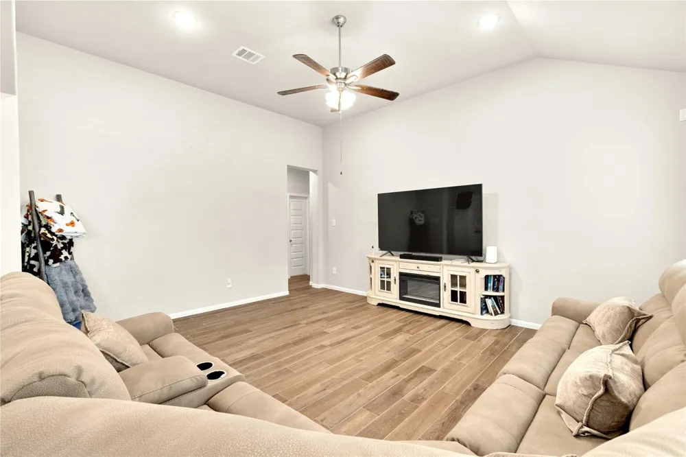 6314 Borage Street Crosby, TX 77532