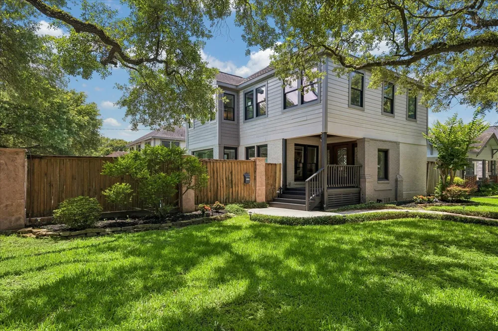 4344 Clay Street Houston, TX 77023