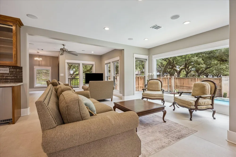 4344 Clay Street Houston, TX 77023