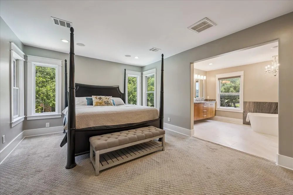 4344 Clay Street Houston, TX 77023