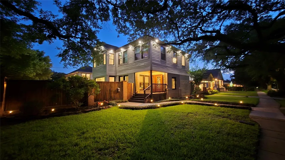 4344 Clay Street Houston, TX 77023