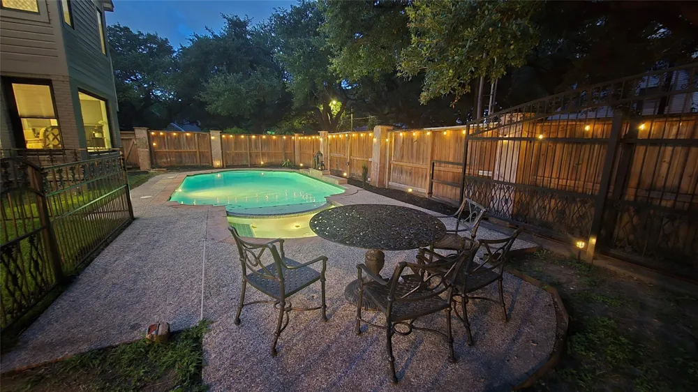 4344 Clay Street Houston, TX 77023