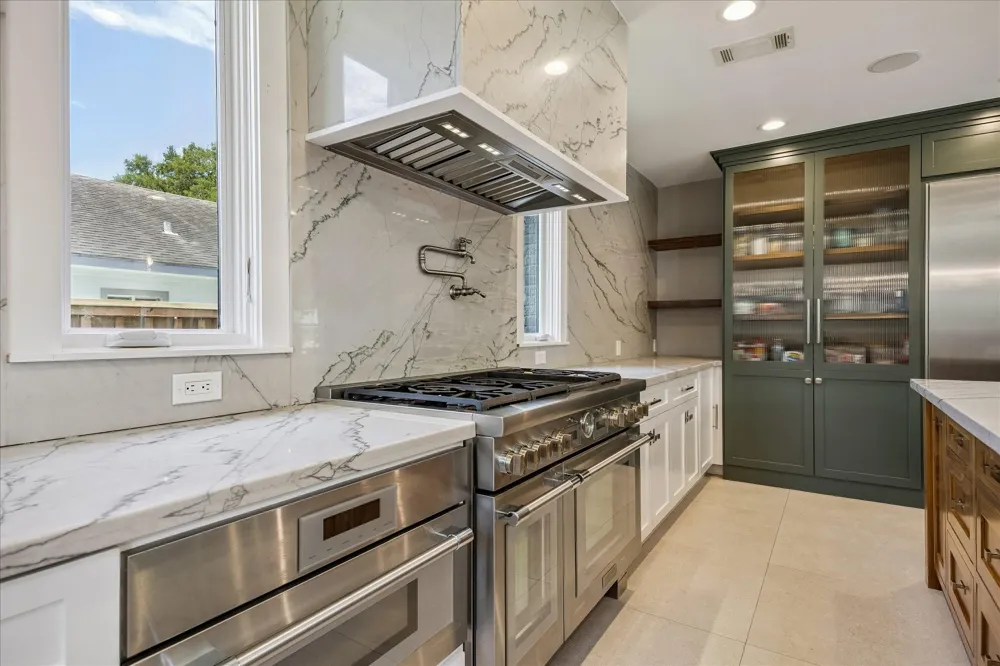 4344 Clay Street Houston, TX 77023