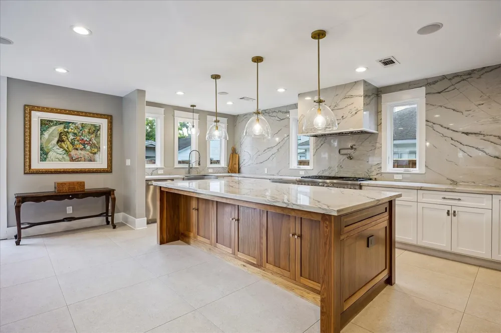 4344 Clay Street Houston, TX 77023