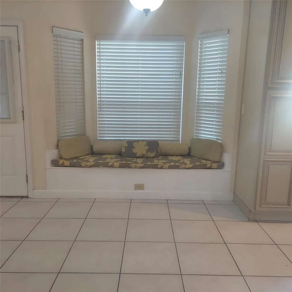 6827 Trimstone Drive Pasadena, TX 77505