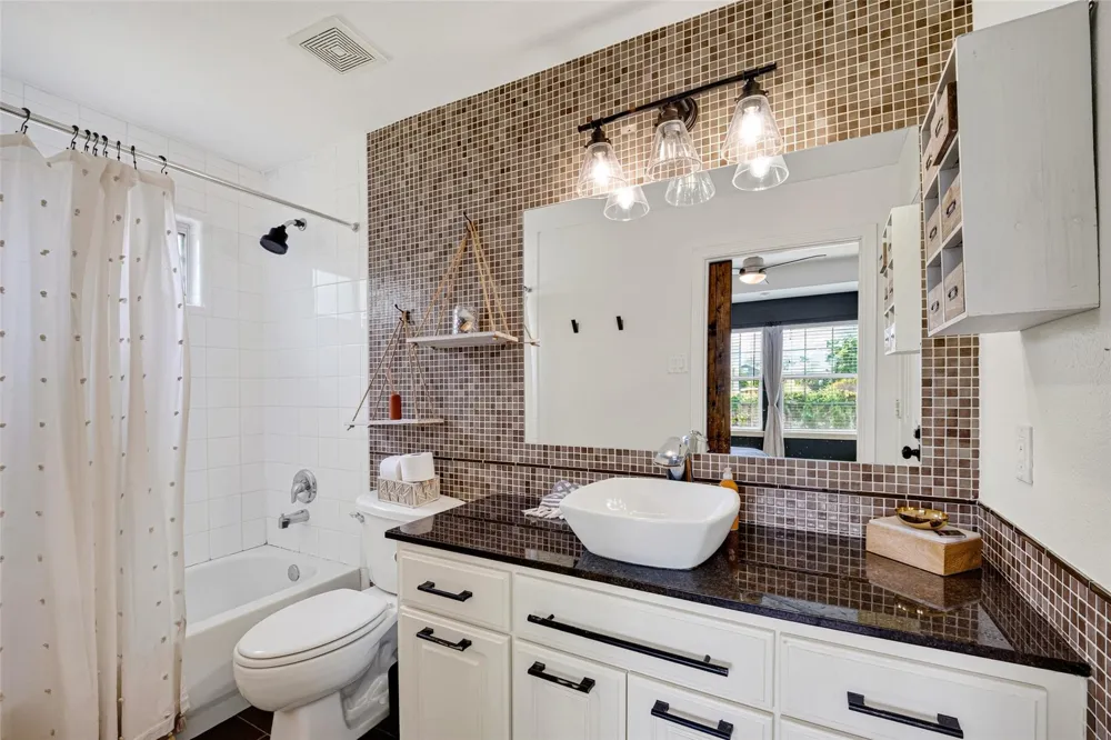 1314 E 34th Street Houston, TX 77022