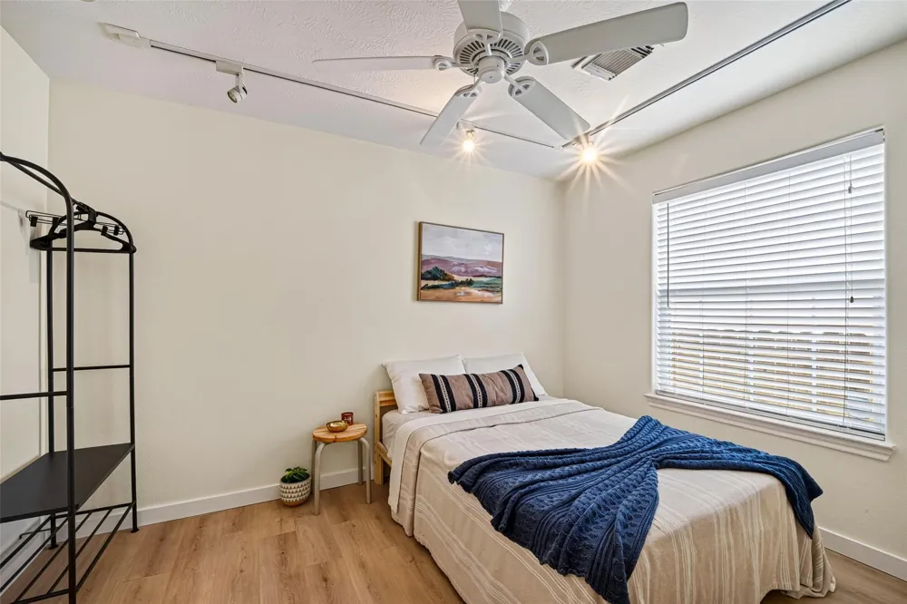1314 E 34th Street Houston, TX 77022