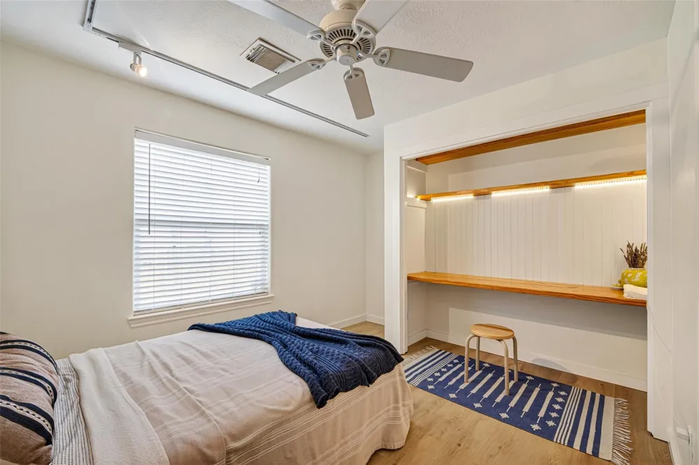 1314 E 34th Street Houston, TX 77022