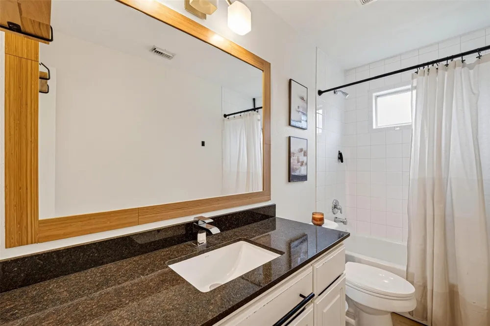 1314 E 34th Street Houston, TX 77022