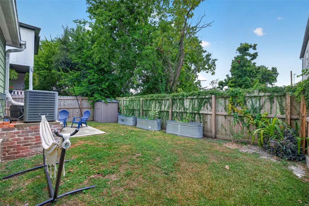 1314 E 34th Street Houston, TX 77022