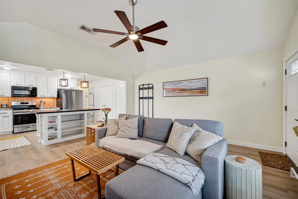 1314 E 34th Street Houston, TX 77022