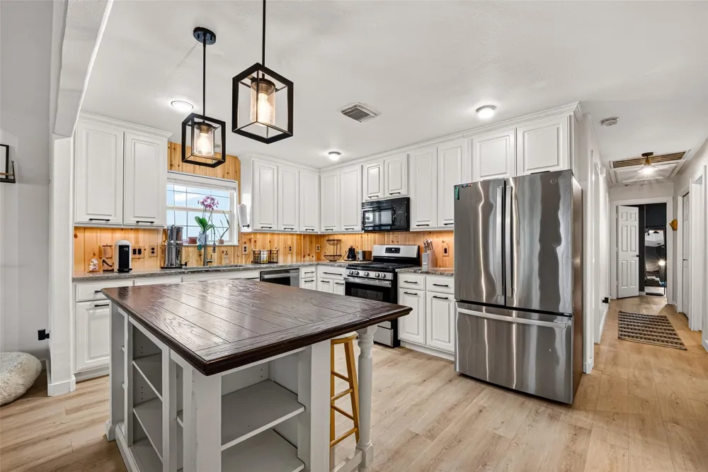 1314 E 34th Street Houston, TX 77022