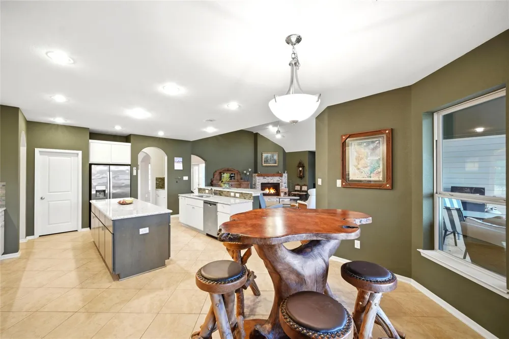 12416 Cr 201 Plantersville, TX 77363