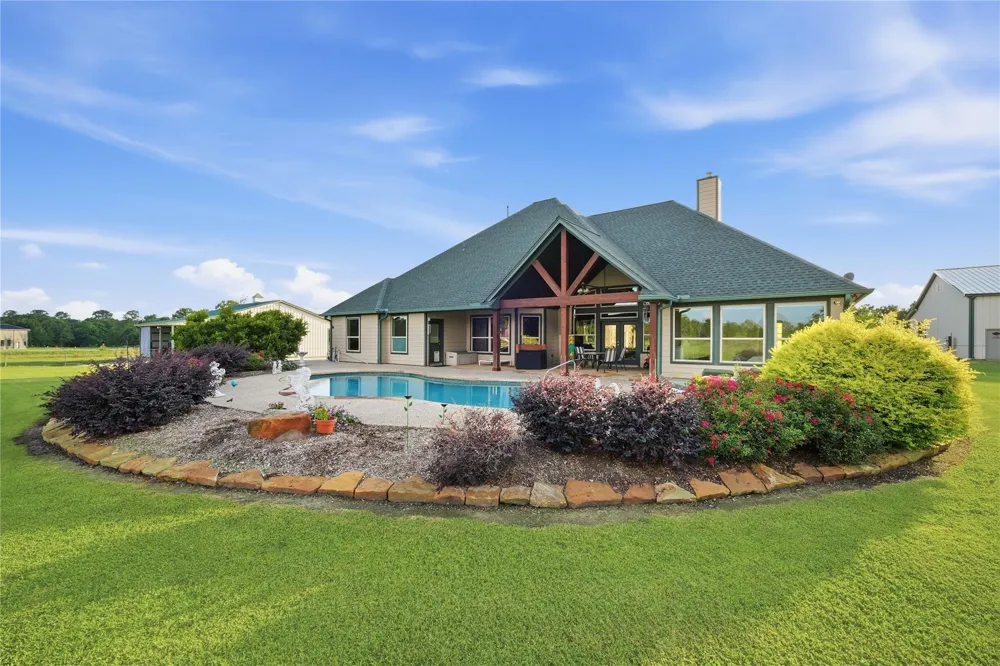 12416 Cr 201 Plantersville, TX 77363