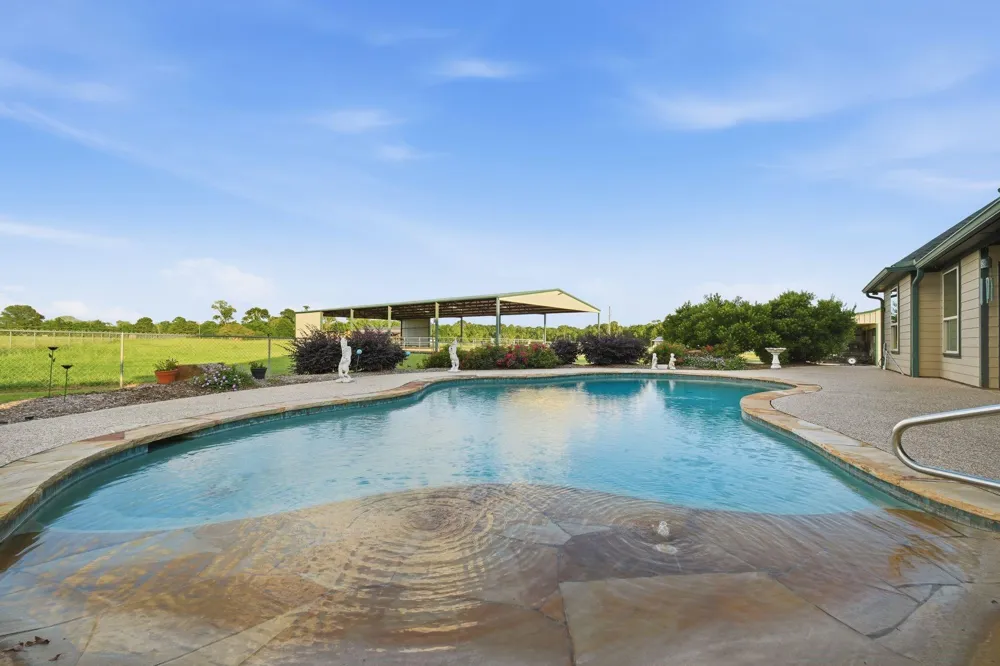 12416 Cr 201 Plantersville, TX 77363