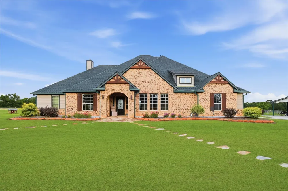 12416 Cr 201 Plantersville, TX 77363