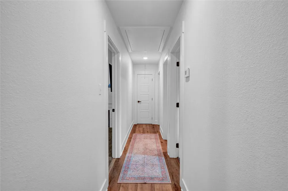 229 Montclaire Drive West Columbia, TX 77486