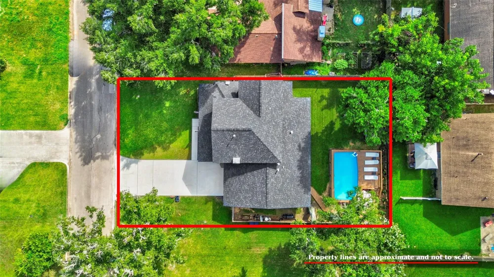 229 Montclaire Drive West Columbia, TX 77486