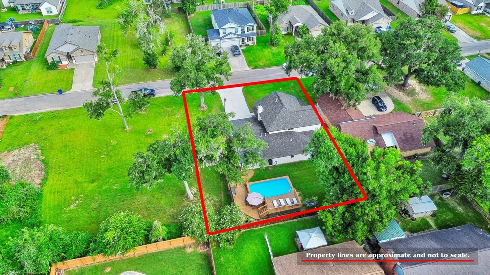 229 Montclaire Drive West Columbia, TX 77486