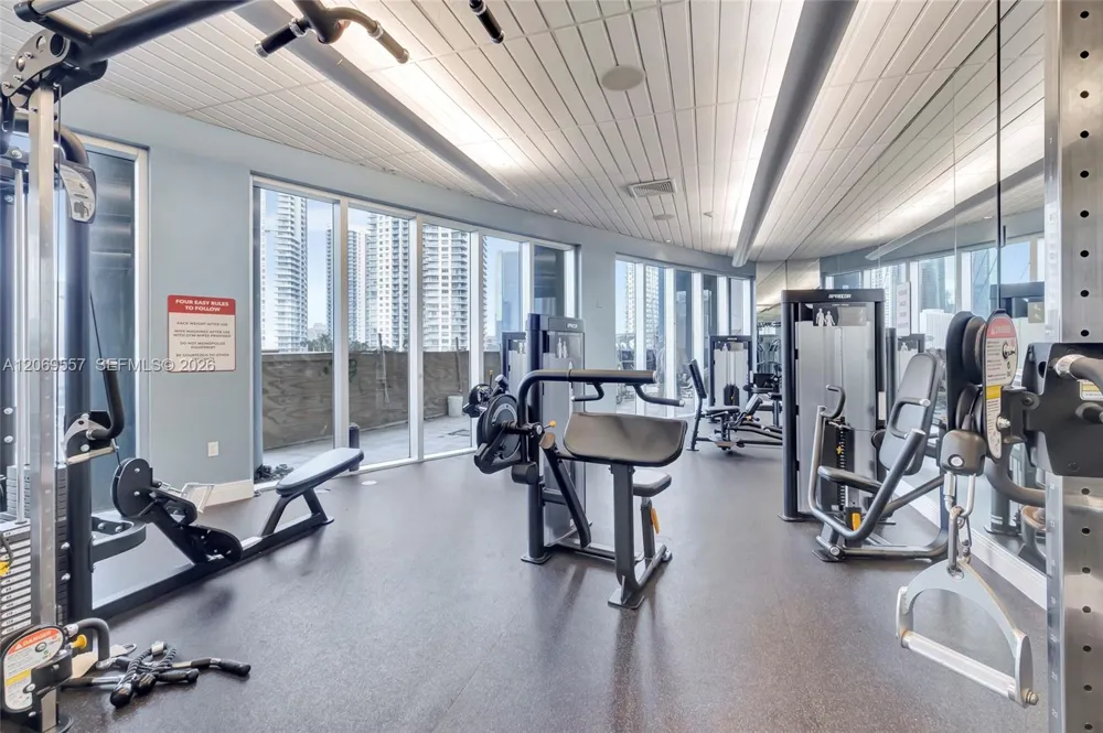 185 SW 7th St #4100 Miami, FL 33130
