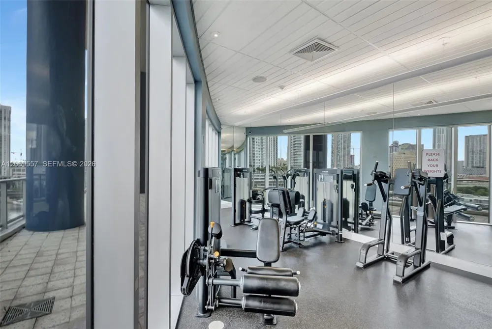 185 SW 7th St #4100 Miami, FL 33130