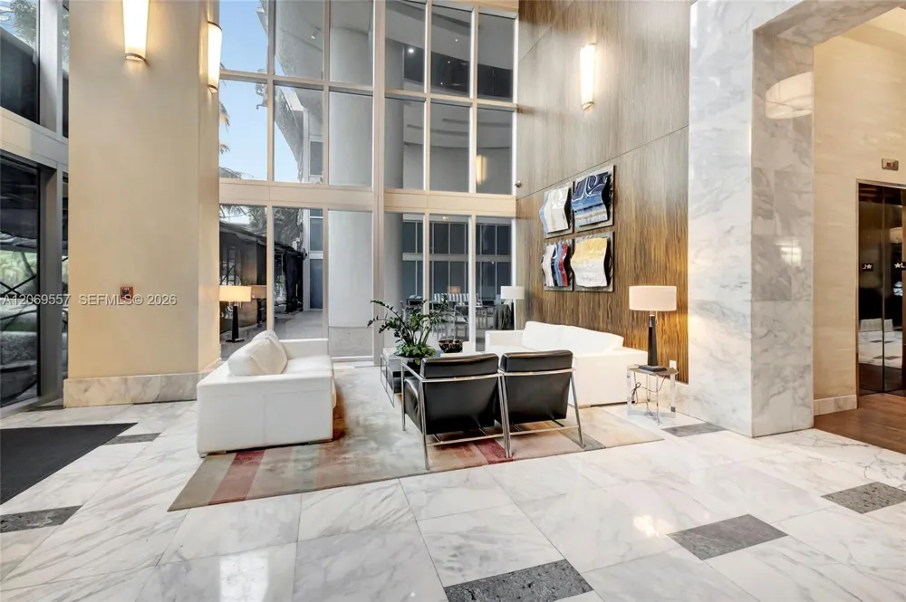 185 SW 7th St #4100 Miami, FL 33130