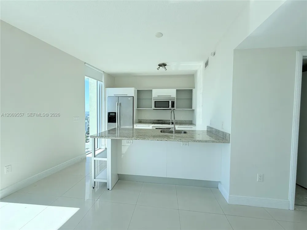 185 SW 7th St #4100 Miami, FL 33130