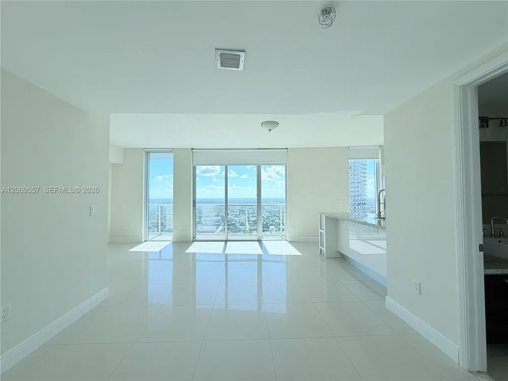 185 SW 7th St #4100 Miami, FL 33130