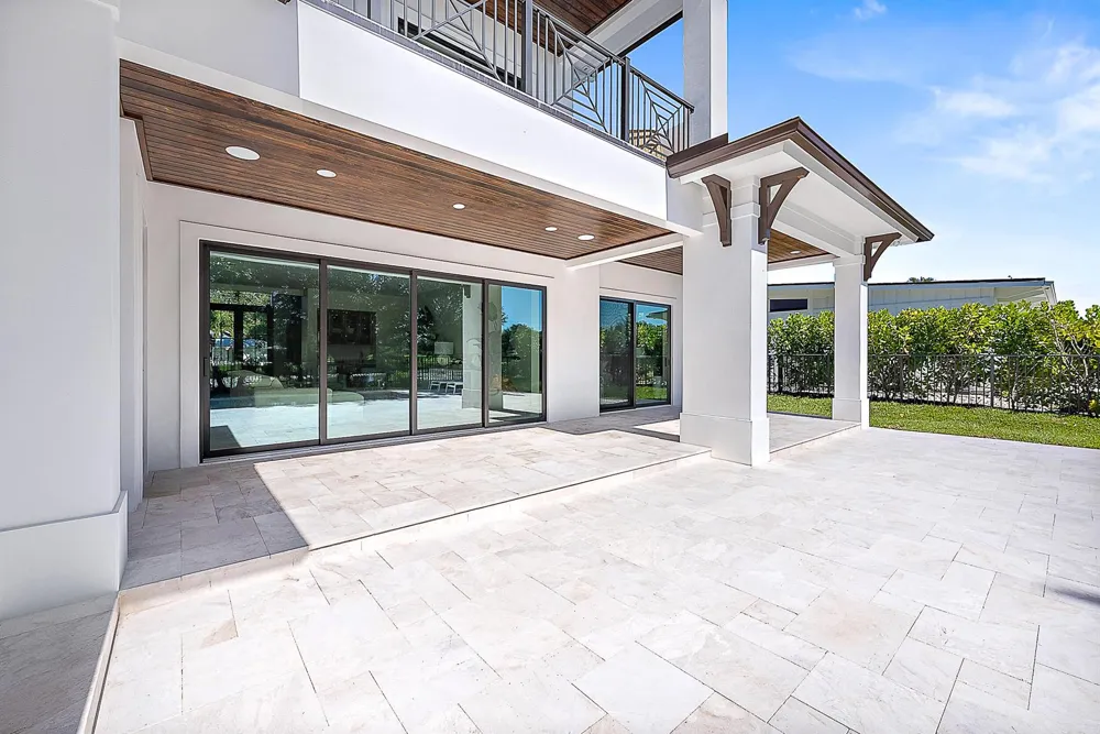 325 Fairway Tequesta, FL 33469
