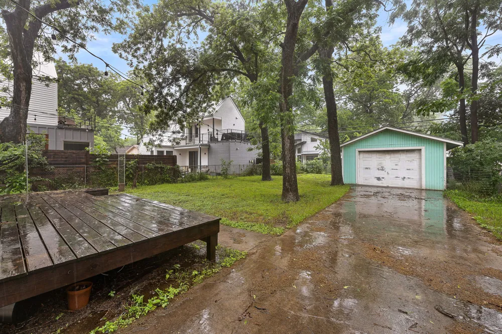 1710 Haskell Street Austin, TX 78702