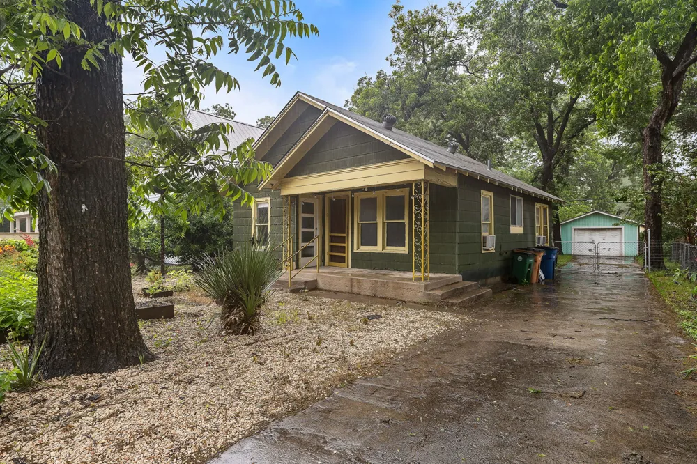 1710 Haskell Street Austin, TX 78702