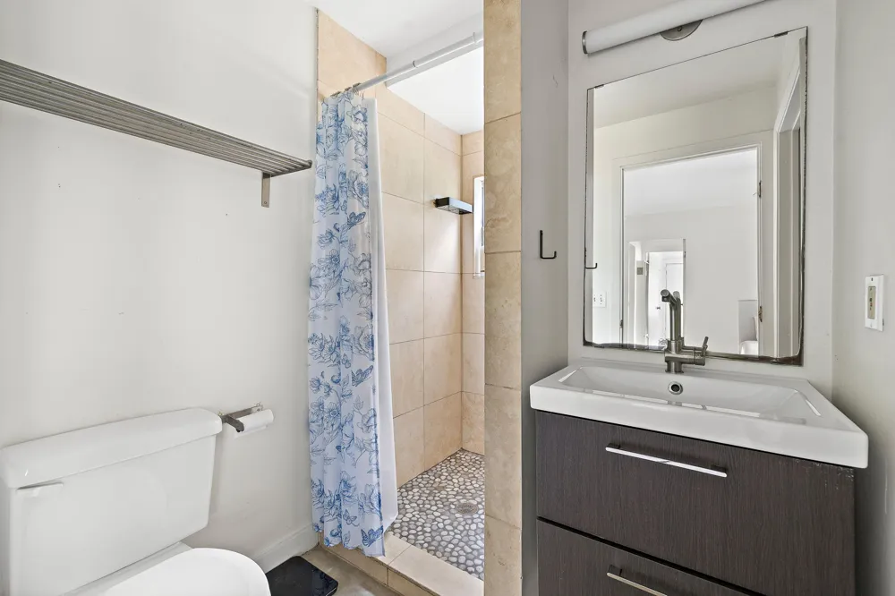 1710 Haskell Street Austin, TX 78702