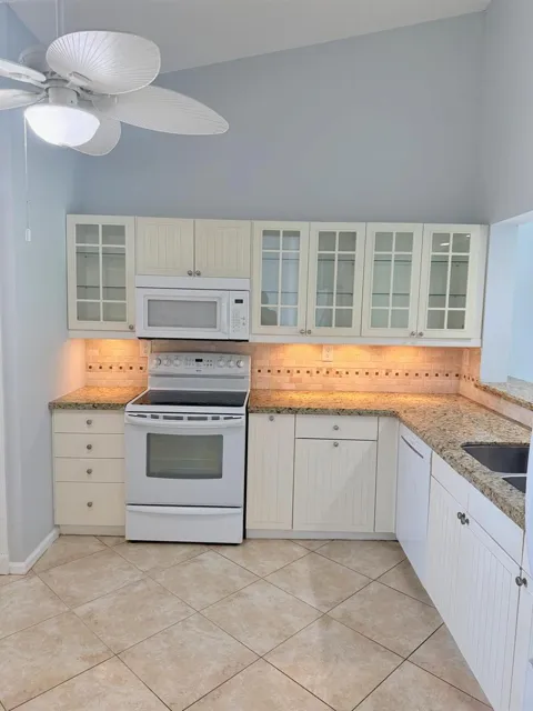 2351 NE 14th Street Causeway #537