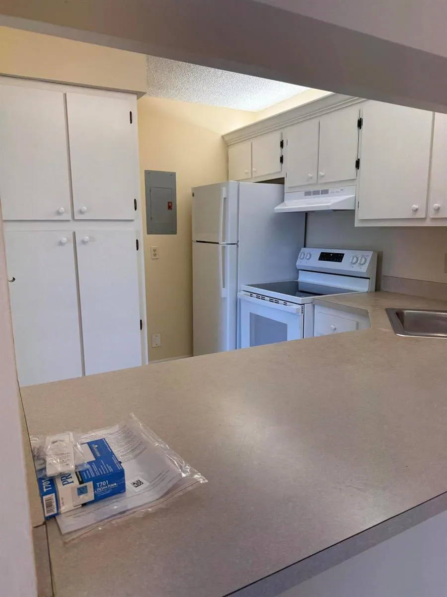 1110 GREEN PINE BOULEVARD #C2 West Palm Beach, FL 33409