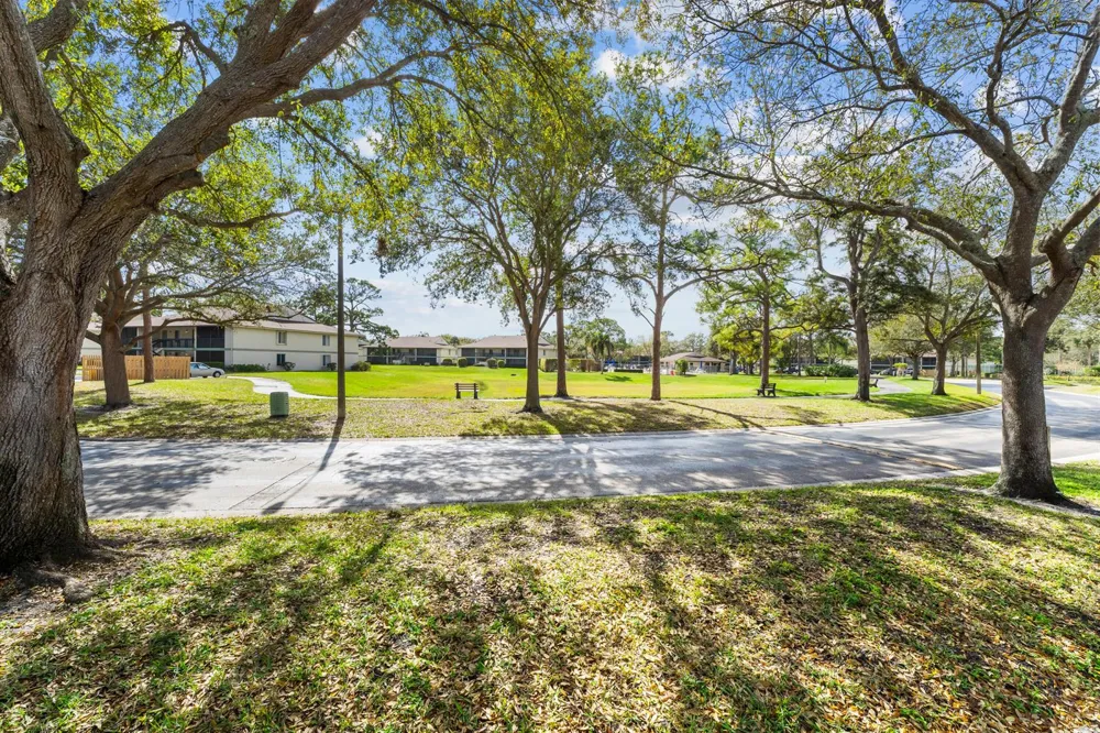 6495 E CHASEWOOD DRIVE E #E Jupiter, FL 33458
